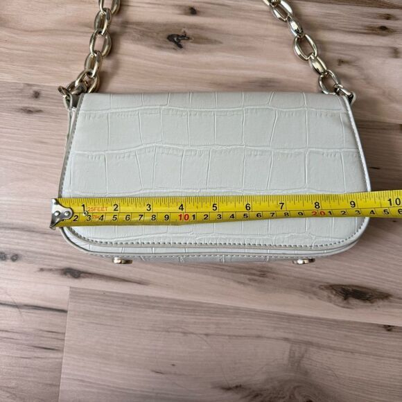 Zara Women's Off White Croc Embossed Baguette Shoulder Bag - Picture 9 of 12